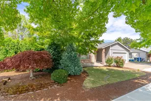 715 Wildflower St, Salem, OR 97301 - Photo 2