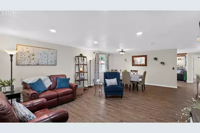 715 Wildflower St, Salem, OR 97301 - Photo 6