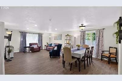 715 Wildflower St, Salem, OR 97301 - Photo 10