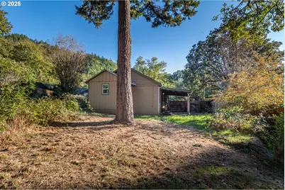 839 Union Gap Loop Rd, Oakland, OR 97462 - Photo 18