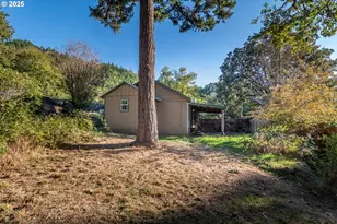 839 Union Gap Loop Rd, Oakland, OR 97462 - Photo 18