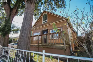 6113 SE 89th Ave, Portland, OR 97266 - Photo 2