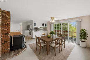 95122 Myrtlewood Ln, Coos Bay, OR 97420 - Photo 12