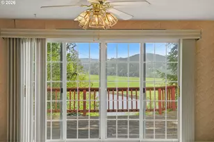 95122 Myrtlewood Ln, Coos Bay, OR 97420 - Photo 10