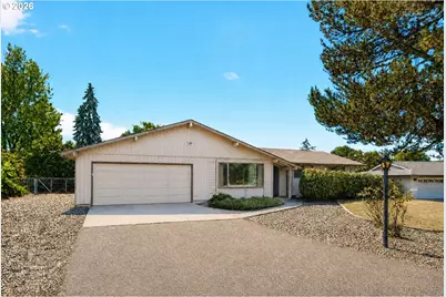 12351 SE Anna Ct, Damascus, OR 97089 - Photo 2