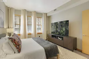 820 NW 12th Ave, Portland, OR 97209 - Photo 14