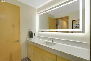 820 NW 12th Ave, Portland, OR 97209 - Photo 12