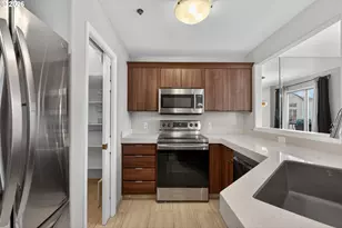 18720 SW Boones Ferry Rd, Tualatin, OR 97062 - Photo 10