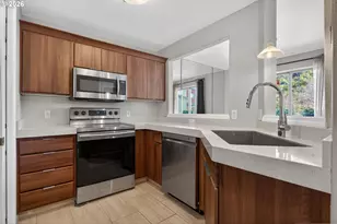 18720 SW Boones Ferry Rd, Tualatin, OR 97062 - Photo 8