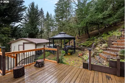 405 Loredo Dr, Roseburg, OR 97471 - Photo 30