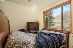 405 Loredo Dr, Roseburg, OR 97471 - Photo 16