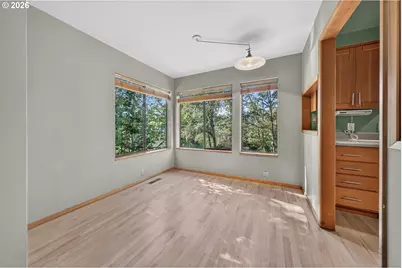2420 Floral Hill Dr, Eugene, OR 97403 - Photo 16