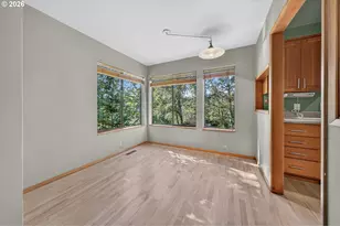 2420 Floral Hill Dr, Eugene, OR 97403 - Photo 16