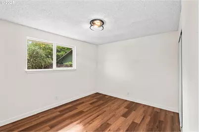 1215 Ellsworth St, Eugene, OR 97402 - Photo 26