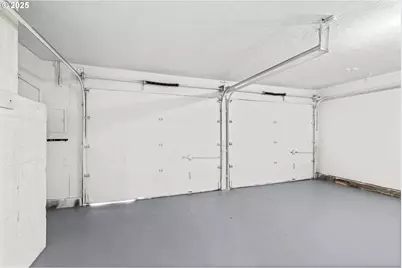 1215 Ellsworth St, Eugene, OR 97402 - Photo 38