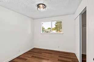 1215 Ellsworth St, Eugene, OR 97402 - Photo 32