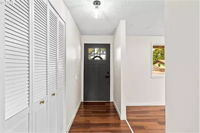 1215 Ellsworth St, Eugene, OR 97402 - Photo 8