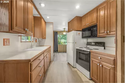 6855 20th Ave, Salem, OR 97306 - Photo 8