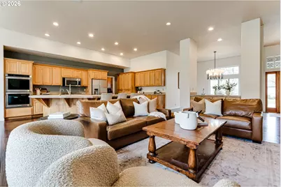 3247 Lakeside Dr, Eugene, OR 97401 - Photo 14