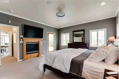 3247 Lakeside Dr, Eugene, OR 97401 - Photo 24