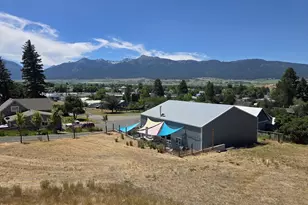207 Silver St, Enterprise, OR 97828 - Photo 1