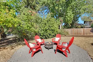 1690 SW Hicrest Ave, Portland, OR 97225 - Photo 22