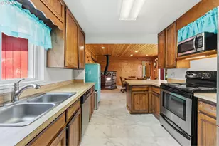51520 Pioneer Rd, Bandon, OR 97411 - Photo 10