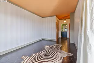 2211 SW 1st Ave, Portland, OR 97201 - Photo 14