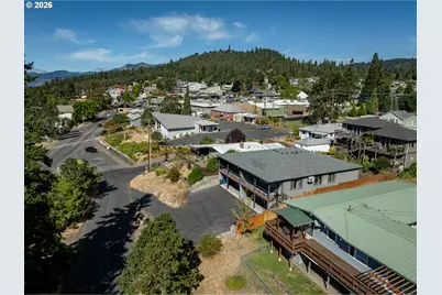 514 NE Grandview Blvd, White Salmon, WA 98672 - Photo 24