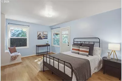 2760 Emerald St, Eugene, OR 97403 - Photo 8
