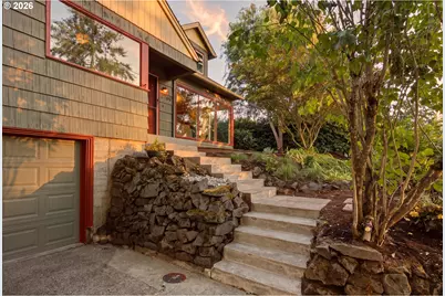 2760 Emerald St, Eugene, OR 97403 - Photo 2