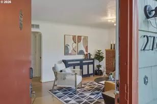 2760 Emerald St, Eugene, OR 97403 - Photo 4