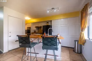 541 SE Oar Ave, Lincoln City, OR 97367 - Photo 8