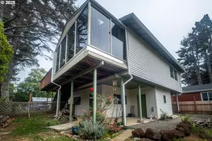 541 SE Oar Ave, Lincoln City, OR 97367 - Photo 36