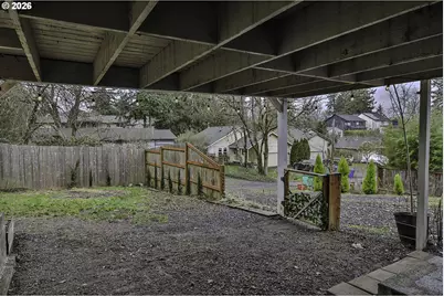 9740 SW 51st Ave, Portland, OR 97219 - Photo 34