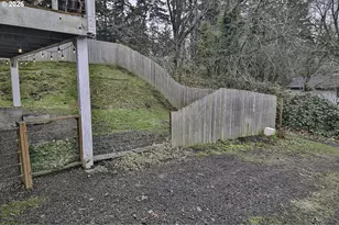 9740 SW 51st Ave, Portland, OR 97219 - Photo 38