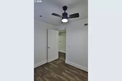 9740 SW 51st Ave, Portland, OR 97219 - Photo 18