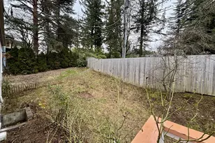 9740 SW 51st Ave, Portland, OR 97219 - Photo 32