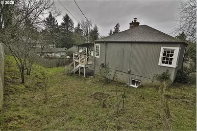 9740 SW 51st Ave, Portland, OR 97219 - Photo 36