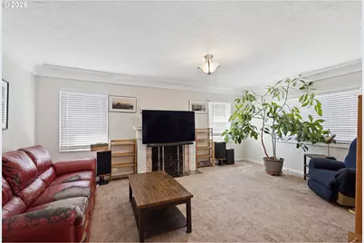 320 High St, Oregon City, OR 97045 - Photo 4