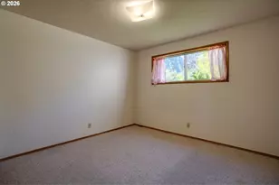 1815 NE Orchard Ave, McMinnville, OR 97128 - Photo 24