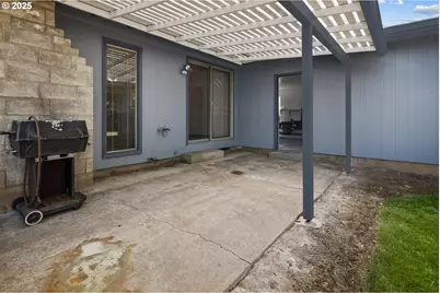 11613 Pacific Ct NE, Woodburn, OR 97071 - Photo 28