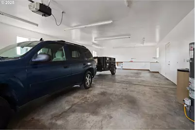 11613 Pacific Ct NE, Woodburn, OR 97071 - Photo 18