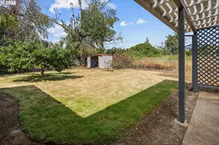 11613 Pacific Ct NE, Woodburn, OR 97071 - Photo 22