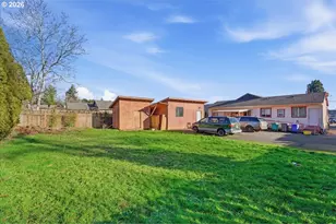 833 SE 151st Ave, Portland, OR 97233 - Photo 38