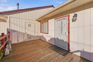 833 SE 151st Ave, Portland, OR 97233 - Photo 8