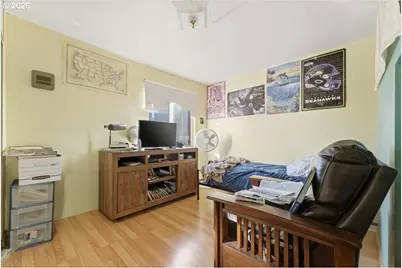 833 SE 151st Ave, Portland, OR 97233 - Photo 34