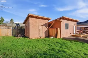 833 SE 151st Ave, Portland, OR 97233 - Photo 40