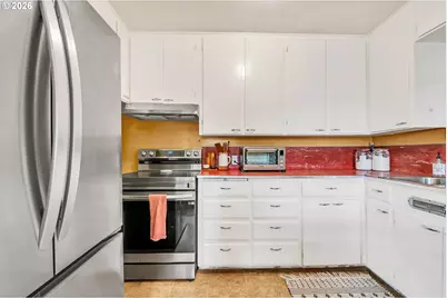 3811 Souza St, Eugene, OR 97402 - Photo 10