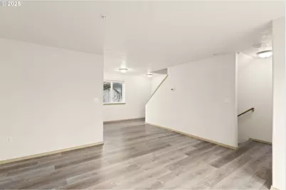 2535 SE 141st Ave #2, Portland, OR 97236 - Photo 8